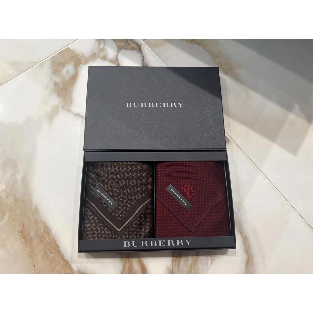 Burberry Men's Pocket Square/Scarf Gift Set